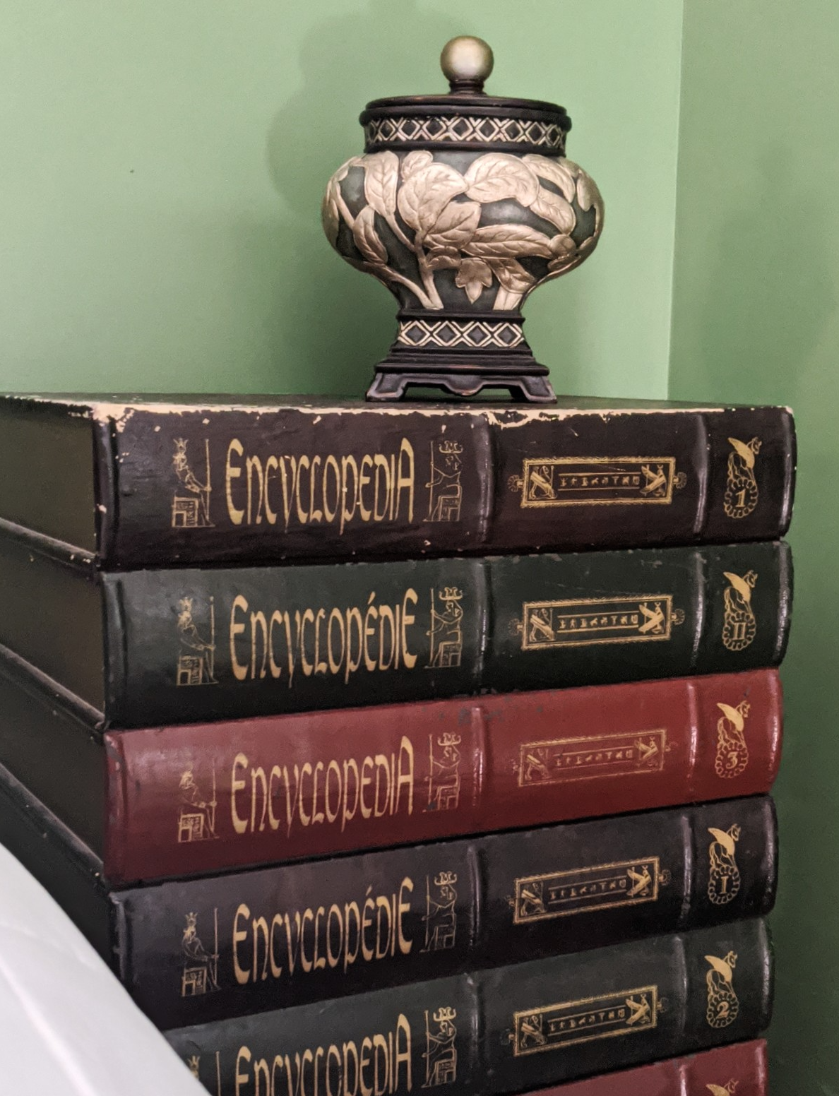 Encyclopedia Nightstand in the Queen Elizabeth Suite at Ravenwood Castle
